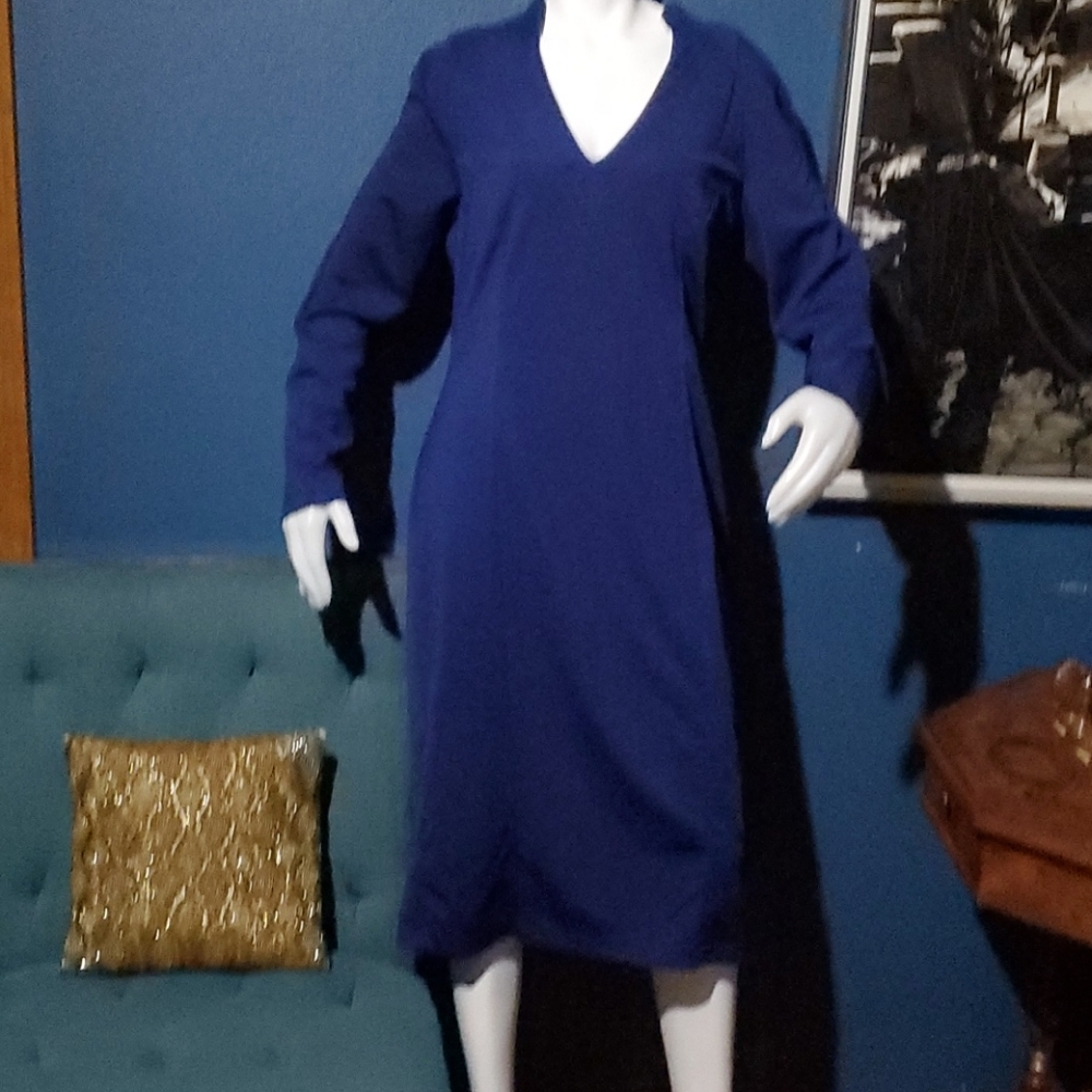 Alexia Admor navy dress